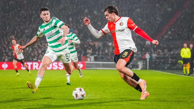 Van Persie ziet Sauer en Smal uitvallen