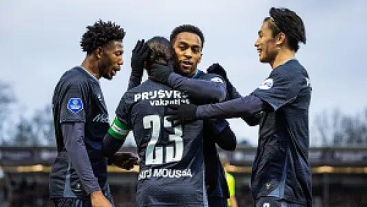 Feyenoord wint met 1-2 van Telstar in lastige wedstrijd