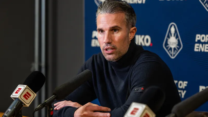 Van Persie adviseert collega: 'Hij kan zijn borst natmaken'