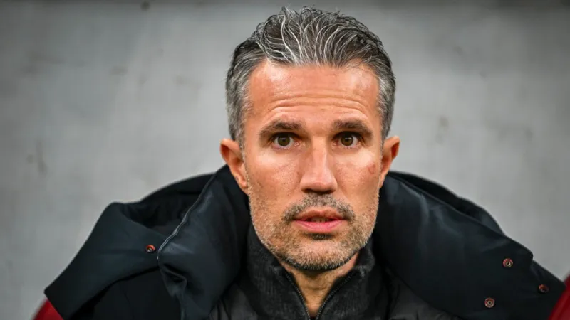 PraatMee | Van Persie heeft te vroeg gewisseld
