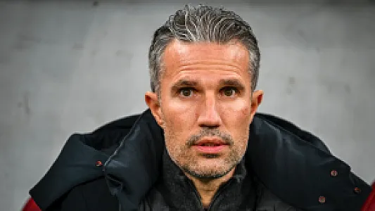 PraatMee | Van Persie heeft te vroeg gewisseld