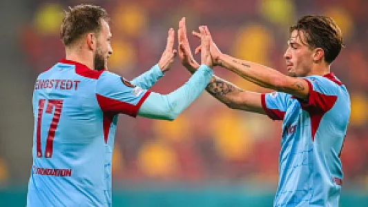 'Blijkbaar kan Feyenoord dus na een paar maanden al niet meer zonder Valente'