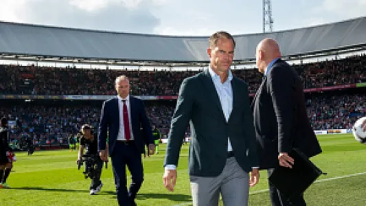 De Boer noemt Feyenoorder: 'Die vind ik eigenlijk een Ajax-voetballer'