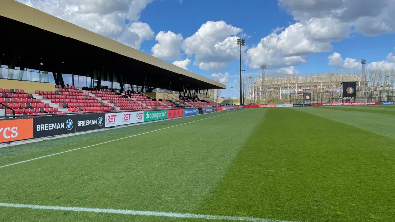 Feyenoord Onder 21 sluit najaarscompetitie af met ruime nederlaag
