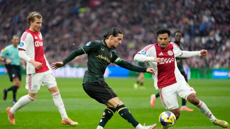 Feyenoord verliest in Amsterdam van Ajax