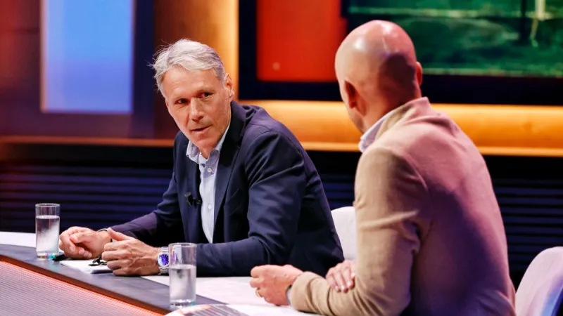 'Als ik spits zou zijn met hem en ik zou drie keer voor niets naar de eerste paal lopen, zou ik bonje krijgen met hem'