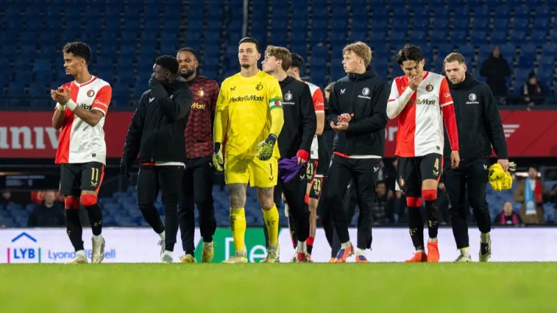 PraatMee | Hoe kan het dat Feyenoord zo slecht presteert?