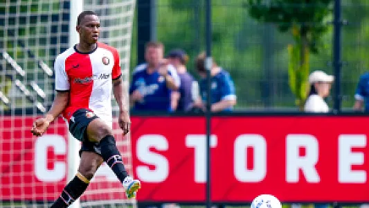 OFFICIEEL | Neraysho Kasanwirjo tot einde van het seizoen verhuurd aan Fortuna Sittard