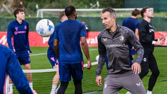 COLUMN | De weergoden in Marbella wisten dat Van Persie blufpoker speelde