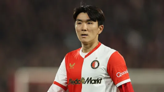 Hwang: 'De enige reden dat clubs nu geïnteresseerd in mij zijn, is vanwege Feyenoord'