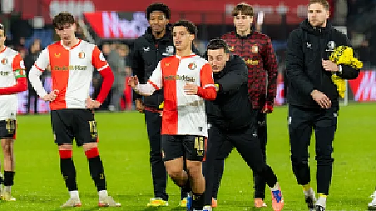 OFFICIEEL | Ayoub Ouarghi verlengt contract bij Feyenoord