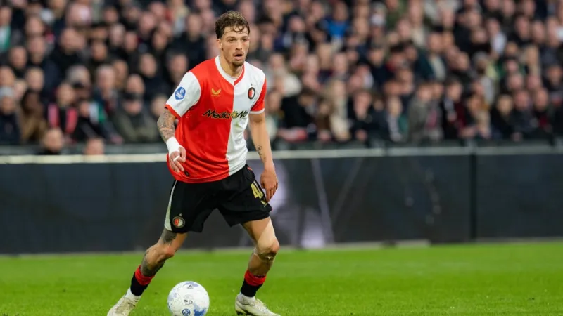 'Mezelf langer aan deze schitterende club verbinden, dat doe ik met alle liefde en plezier'