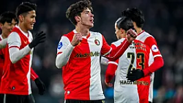 STAND | Feyenoord houdt plek twee Eredivisie vast
