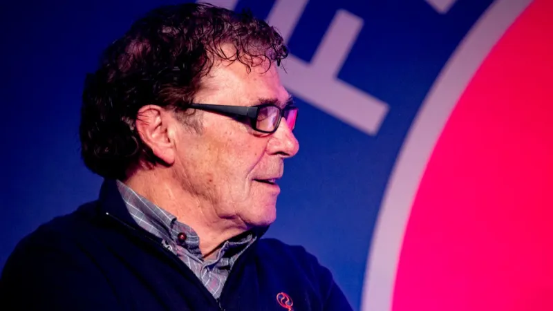 Van Hanegem ziet lichtpuntje: 'Dat niveau heeft Feyenoord nodig om plek twee te verdedigen'