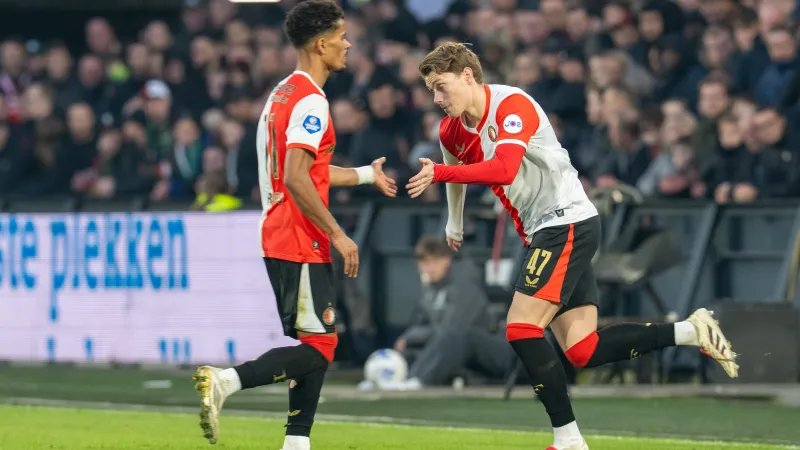 'Het wordt tijd Kraaijeveld de kans krijgt om 90 minuten zijn talenten te laten zien'