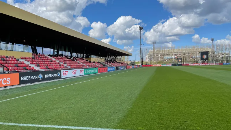 Drie beleidsbepalers Feyenoord Academy langer verbonden aan Feyenoord