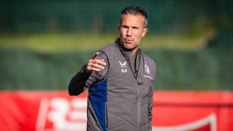 Van Persie geheimzinnig: 'De rest zul je zometeen zien'