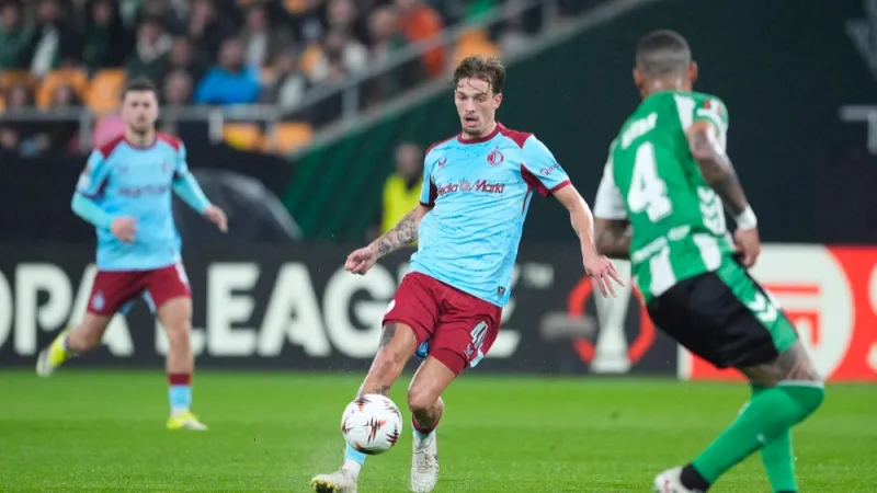 Feyenoord verliest van Real Betis en is uitgeschakeld in Europa