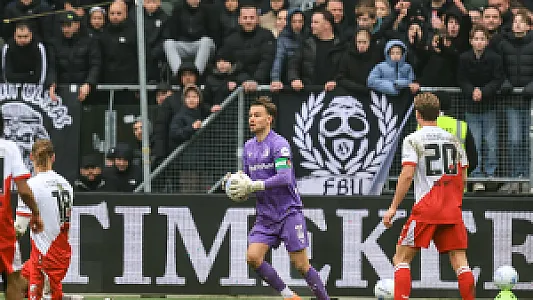 'Vijf gele kaarten als keeper is bizar'