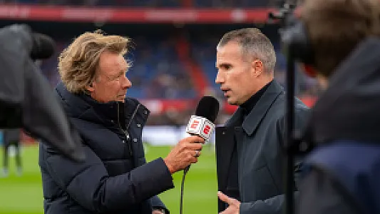 'Spuuglelijk winnen is ook voor Robin van Persie op dit moment mooi'