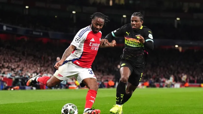 VIDEO | Sterling warm onthaald in Rotterdam