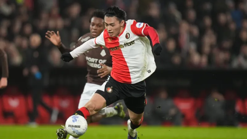STAND | Feyenoord doet zeer goede zaken in strijd om plek twee