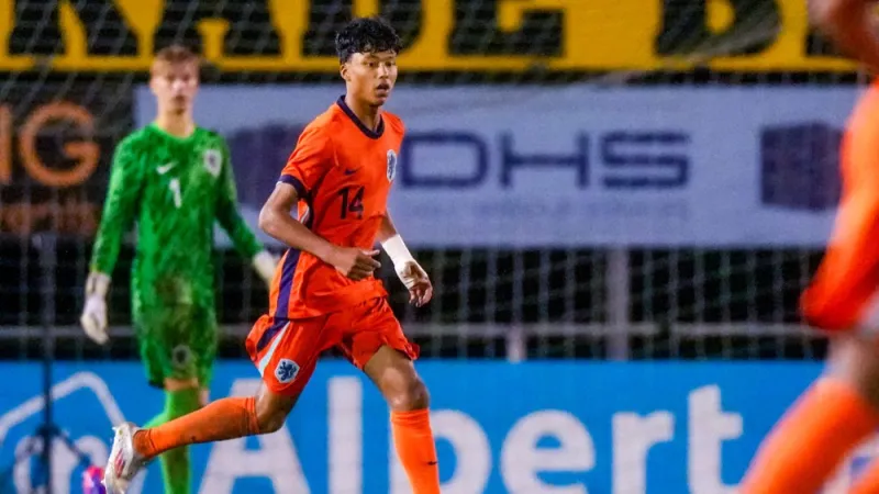'Feyenoord hoopt talentvolle verdediger langer te binden'