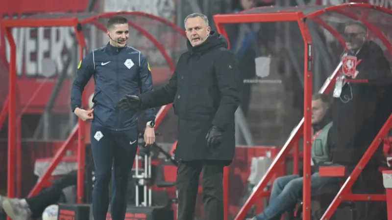 Van den Brom kan wel beschikken over Van Wolfswinkel, maar mist andere sterkhouder