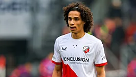 Zechiël over toekomst bij Feyenoord: 'Aan de top is altijd concurrentie'