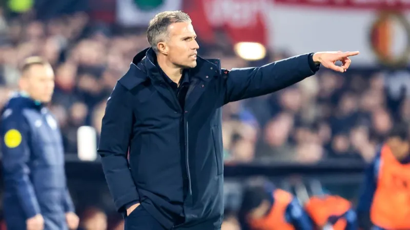 Van Persie: 'Dan zou je dat kunnen bestempelen als een onrustige periode'