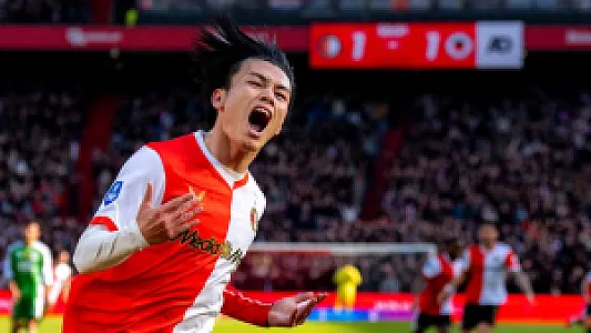 PraatMee | Is Ueda momenteel de beste speler van Feyenoord?