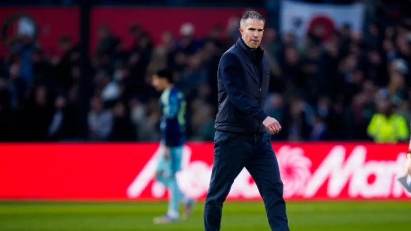 Van Persie deelt compliment uit: 'Dat vond ik heel mooi om te zien'