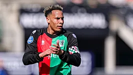 VI: 'Chery buiten N.E.C. selectie gelaten, onzekerheid over duel met Feyenoord'