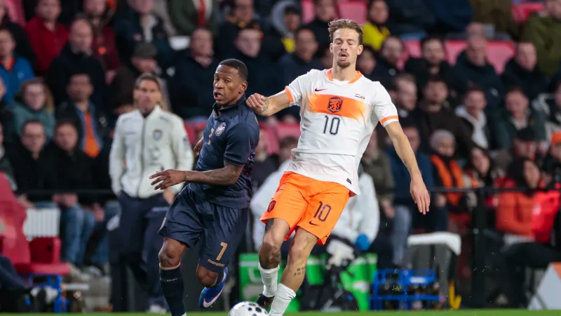 Nederland speelt met Valente als invaller gelijk tegen Ecuador