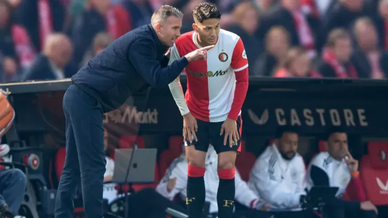 OFFICIEEL | Feyenoord en MediaMarkt verlengen hoofdpartnerschap