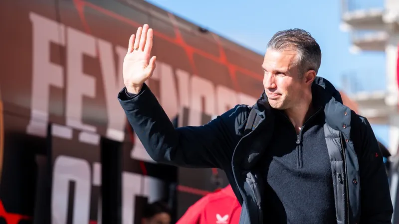Van Persie onder de indruk van tweetal talenten: 'Daar gaat mijn voetbalhart wel van open'