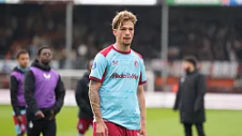'Luciano Valente verlaat trainingsveld met klachten'