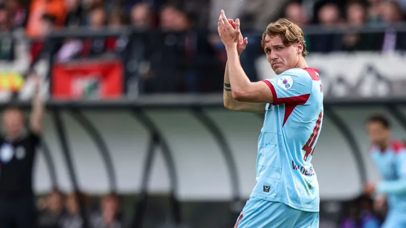 Dit viel ons op; Sterk basisdebuut van jongeling, Feyenoord verspeelt opnieuw punten