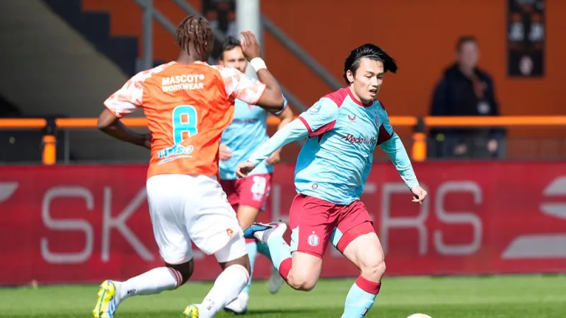 'Ayase Ueda niet aanwezig op training'