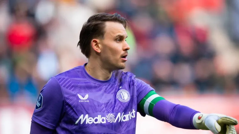 PraatMee | Moet Feyenoord proberen contract Wellenreuther open te breken, of voor Drommel gaan?