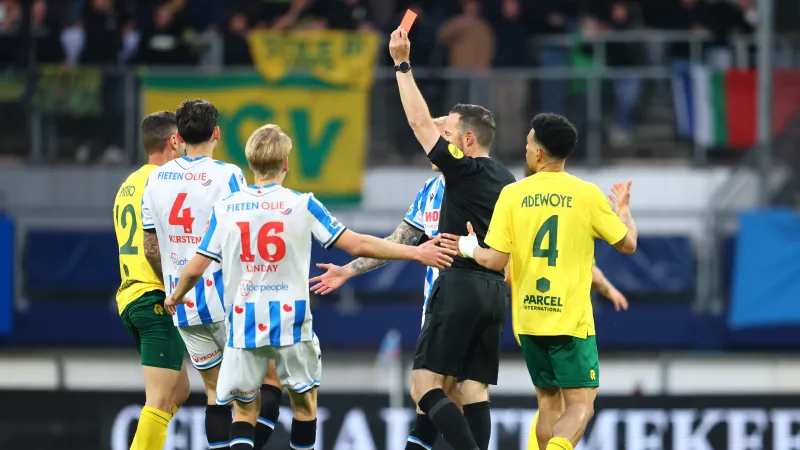 Ivo Pinto mist de wedstrijd tegen Feyenoord na rode kaart tegen sc Heerenveen