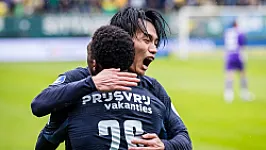 STAND | Prima weekend voor Feyenoord, Rotterdammers winnen, concurrenten verspelen punten