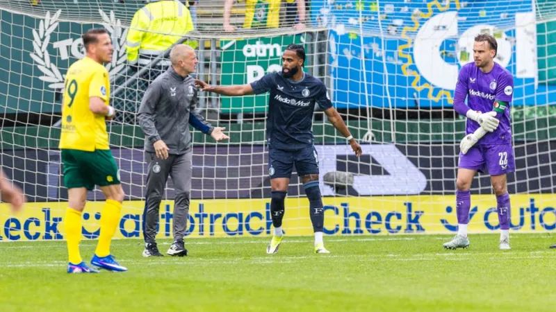 Feyenoord reageert op opmerkelijk moment tussen St. Juste en clubarts Van der Hoek
