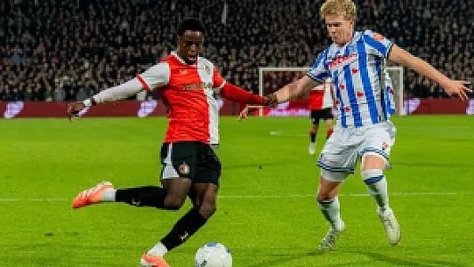 'Feyenoord bekijkt verdediger SC Heerenveen uitvoerig'
