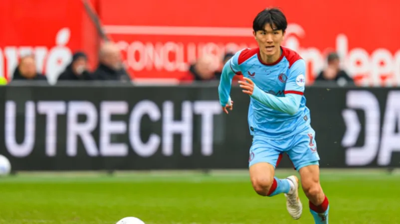 Bondscoach Zuid-Korea geeft tekst en uitleg over selecteren Hwang