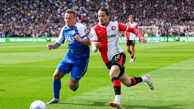 PraatMee | Moet Feyenoord een team om Hadj Moussa bouwen of juist verkopen bij een goed bod?