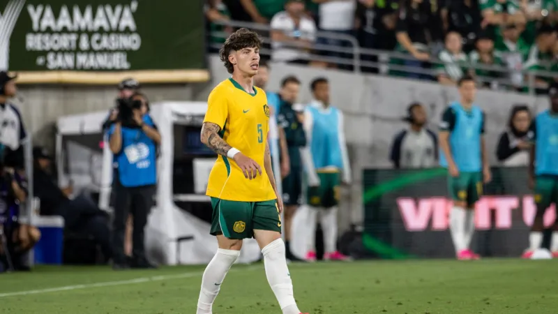 Jordan Bos speelt gelijk met Australië in oefenduel