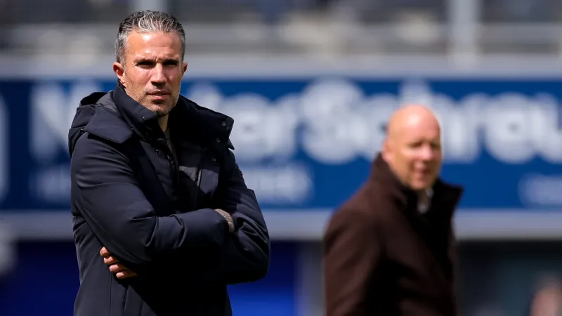 OFFICIEEL | Feyenoord ontslaat Robin van Persie