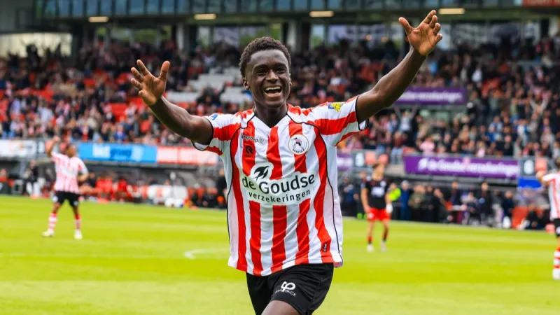 Cabral lyrisch: 'Feyenoord móét deze jongen nu gelijk pakken'