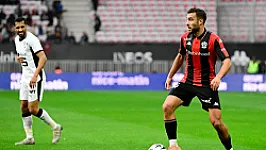 OFFICIEEL | Feyenoord versterkt zich met Charles Vanhoutte